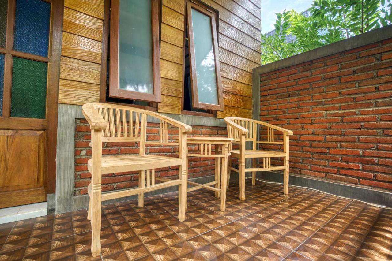 Bata Merah Homestay Banyuwangi  Buitenkant foto