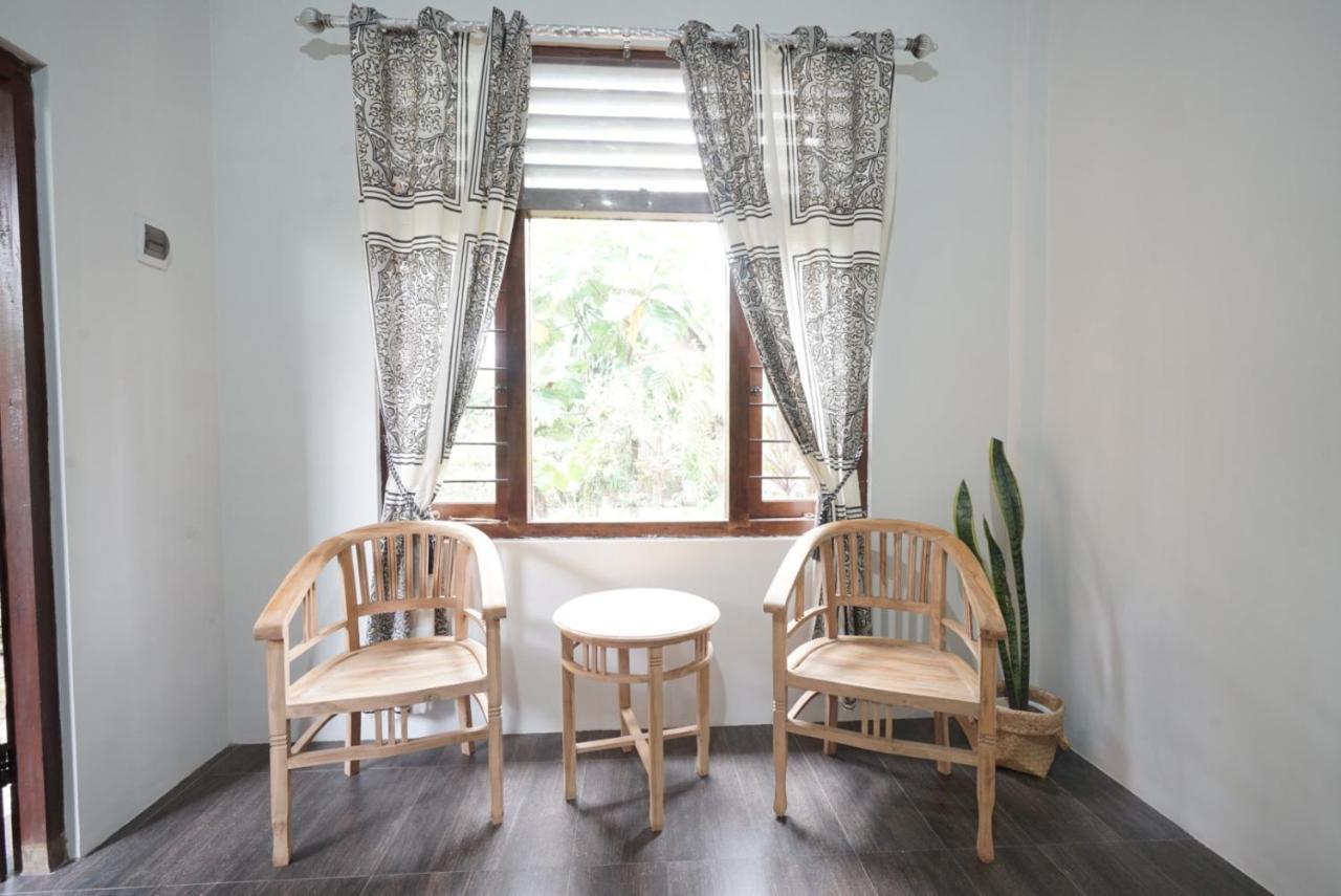 Bata Merah Homestay Banyuwangi  Buitenkant foto