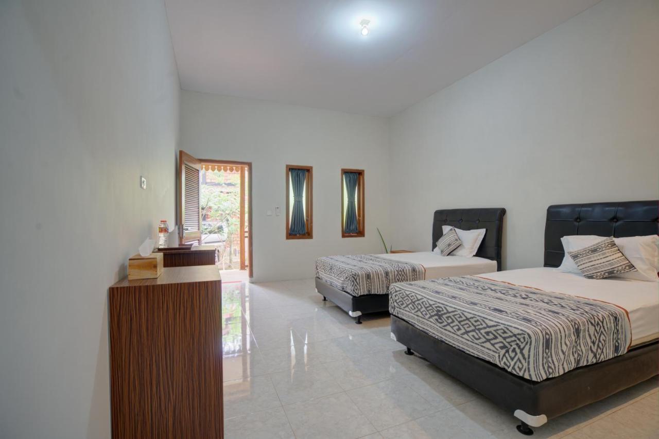 Bata Merah Homestay Banyuwangi  Buitenkant foto