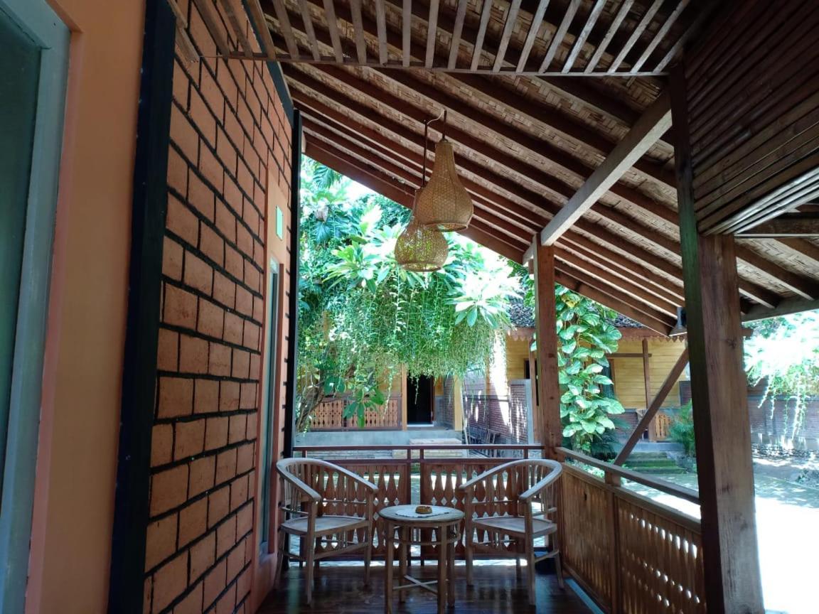 Bata Merah Homestay Banyuwangi  Buitenkant foto