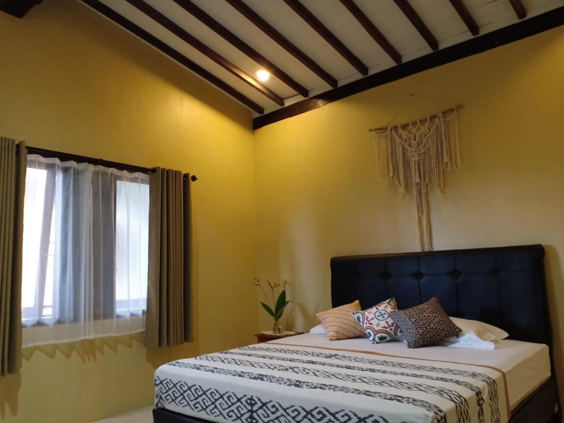 Bata Merah Homestay Banyuwangi  Buitenkant foto