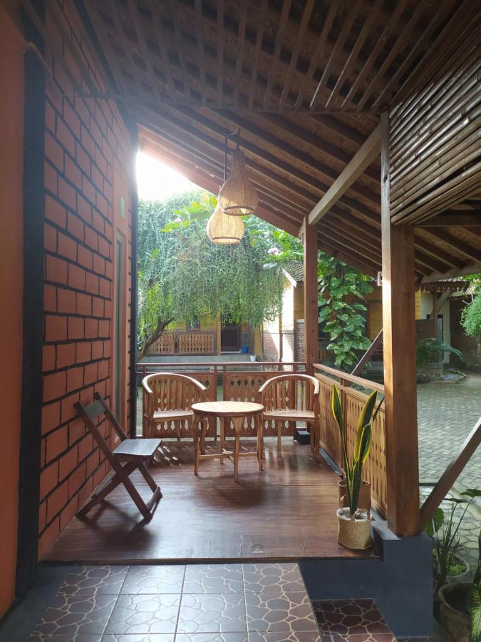Bata Merah Homestay Banyuwangi  Buitenkant foto