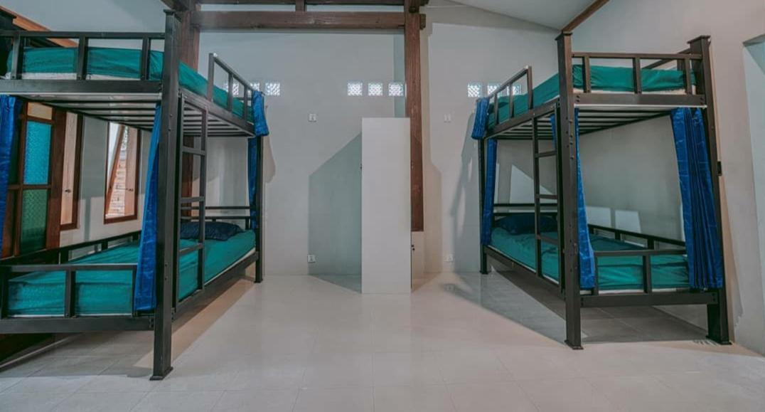 Bata Merah Homestay Banyuwangi  Buitenkant foto