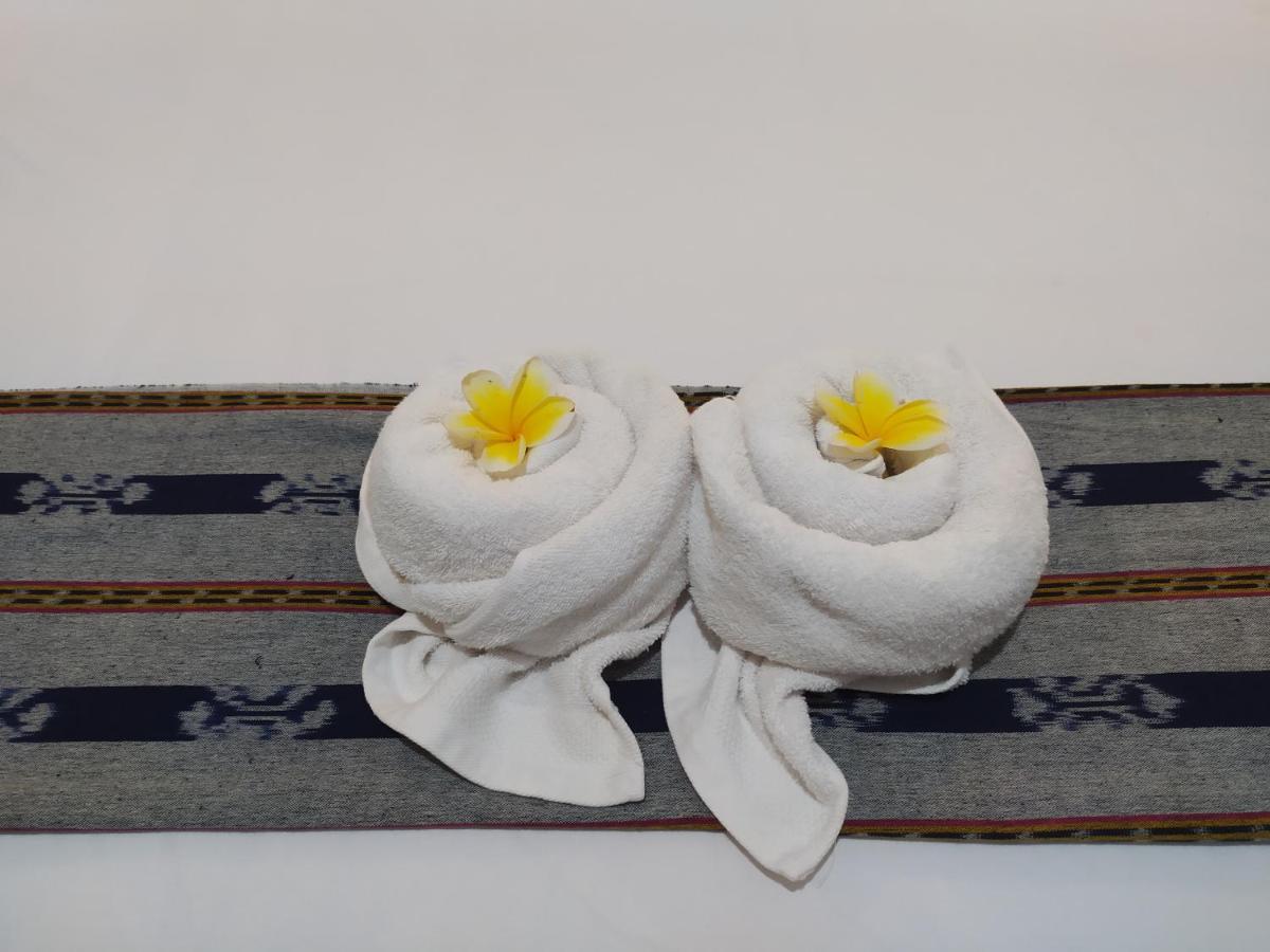 Bata Merah Homestay Banyuwangi  Buitenkant foto